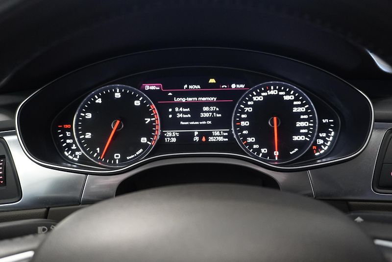 Audi A7 2.8 FSi-V6 150 kW - AUTOMAT - fotka 18 z 30