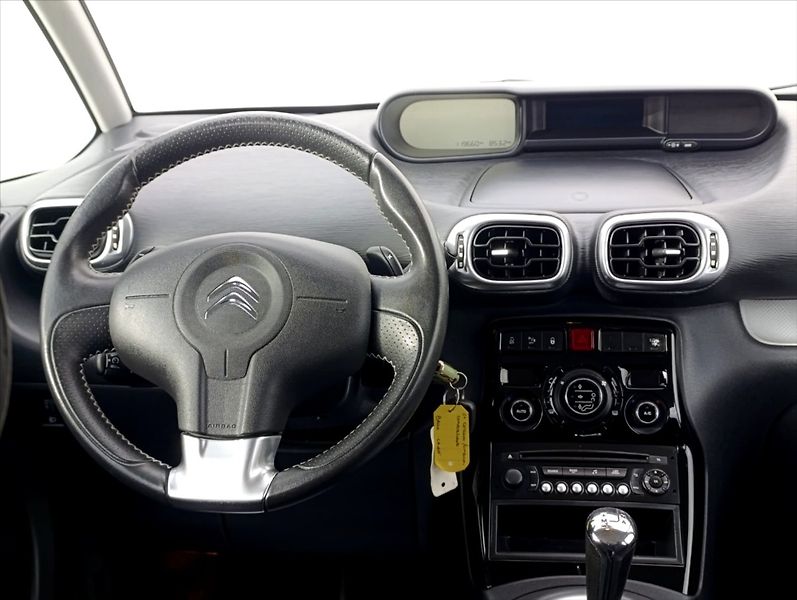 Citroën C3 Picasso 1,6 HDi REZERVOVANO Automat .A - fotka 14 z 33