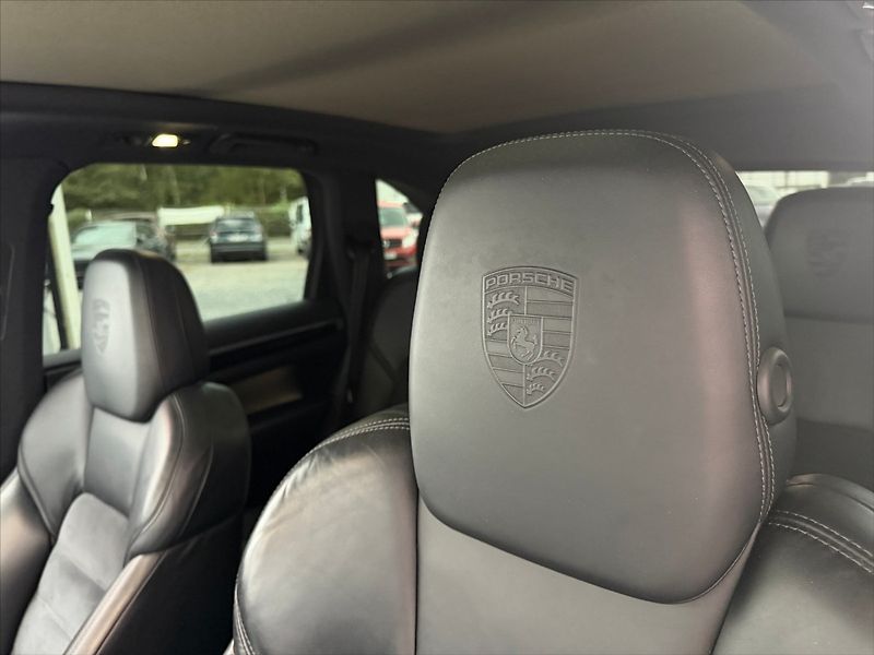 Porsche Cayenne 3,0 TDI  V6 193kW-FACELIFT!! - fotka 18 z 41