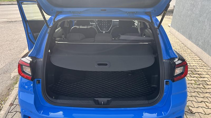 Subaru Impreza 2.0 e-Boxer ACTIVE CVT 4X4 - fotka 10 z 12