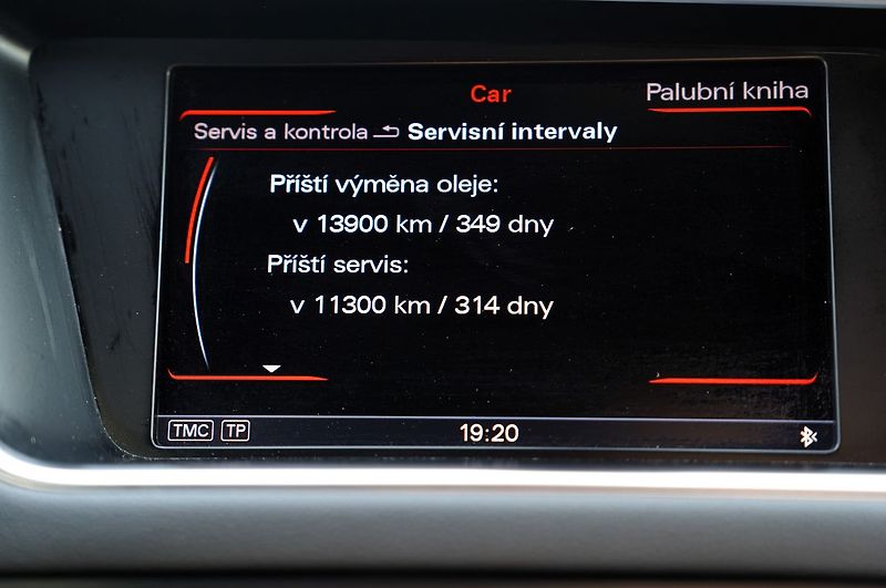 Audi Q5 2.0 TDI/Quattro/DSG/kůže/180PS - fotka 45 z 48