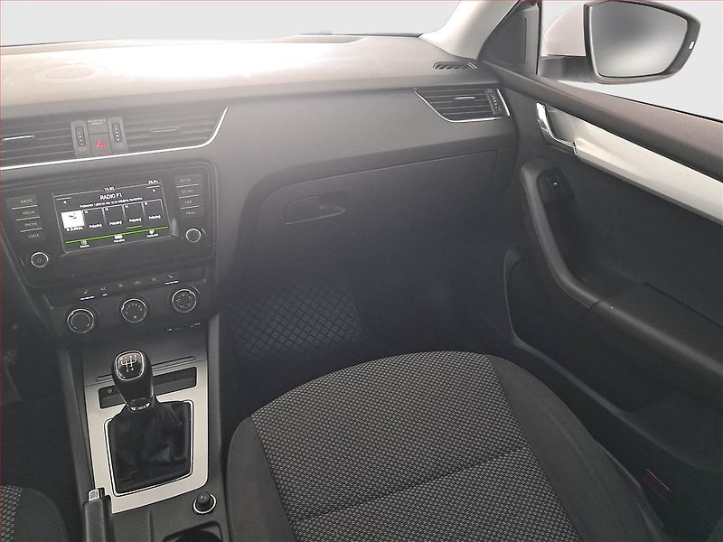 Škoda Octavia (2016) Ambition Plus 1.6 TDI - fotka 8 z 15