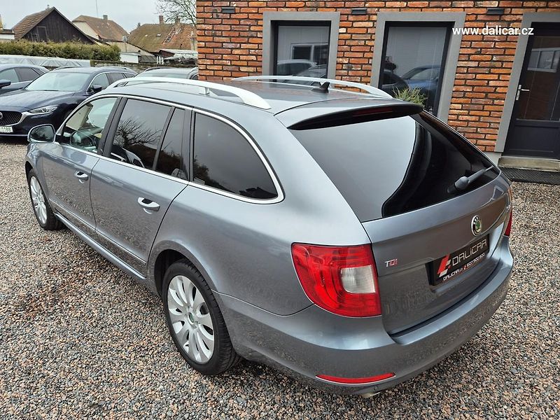 Škoda Superb (2012) 2.0TDi 125KW ELEGANCE XENON - fotka 8 z 50