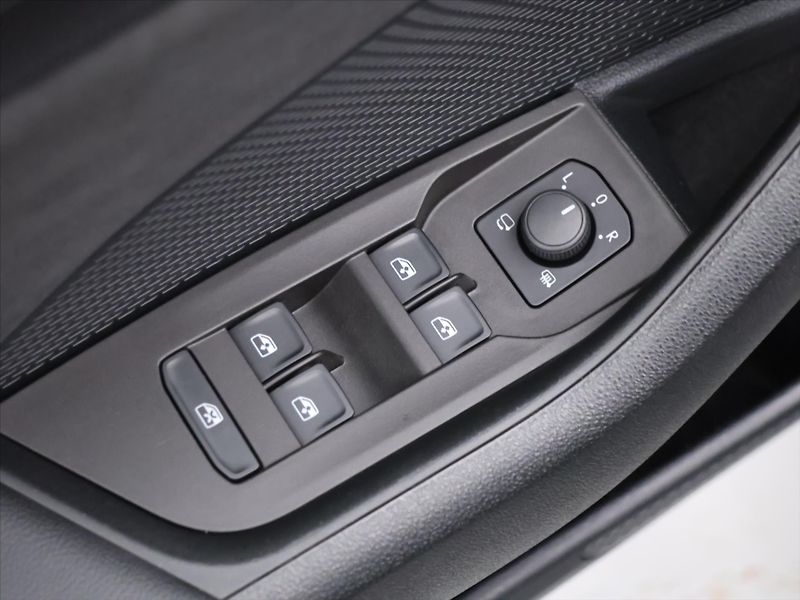 Škoda Octavia RS 2,0 TDI 147kW DSG LED Klima - fotka 15 z 36
