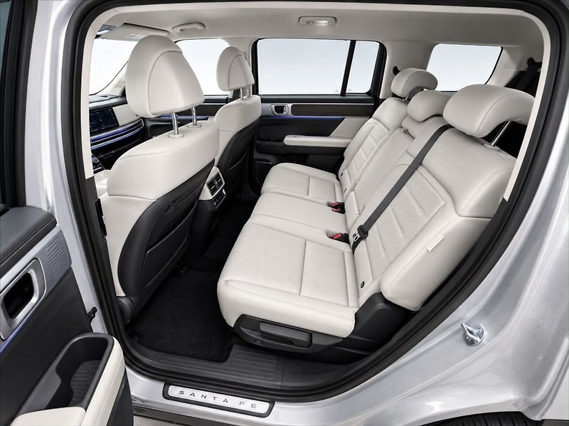Hyundai Santa Fe (2025) 1,6 STYLE - NOVÝ VŮZ - fotka 18 z 19