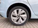 Volkswagen Golf (2025) 1,5 TSI 6G  People - náhled 9
