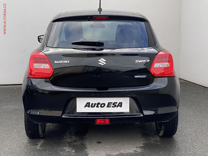 Suzuki Swift (2021) 1.2i Hybrid, Elegance - fotka 5 z 19