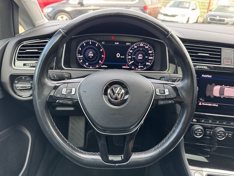 Volkswagen Golf (2017) 1.4TSi HighLine LED Navi Pano - fotka 7 z 50