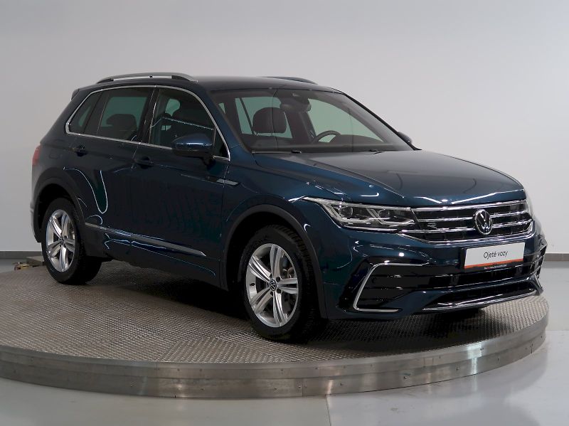 Volkswagen Tiguan (2021) R-LINE 2.0TSI 140KW 4x4 DSG - fotka 6 z 40