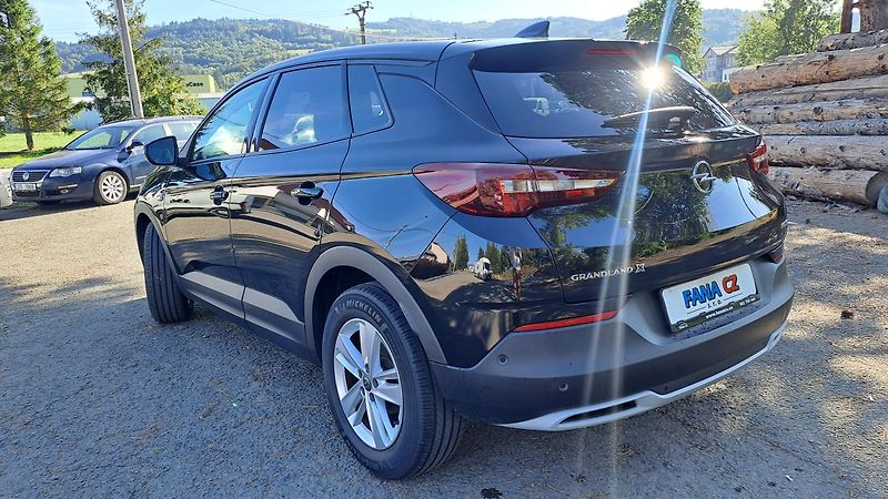 Opel Grandland X 1.2 Turbo S&S NAVI - fotka 5 z 26