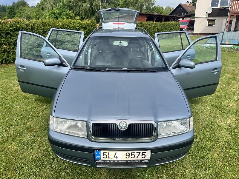 Škoda Octavia 1.9TDI 74KW,4x4,TZ,AMBIENTE - fotka 23 z 39
