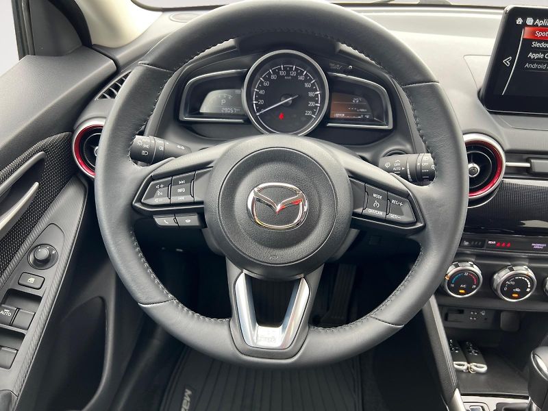 Mazda 2 (2022) REVOLUTION 1.5 SKYACTIV-G G90  - fotka 12 z 26
