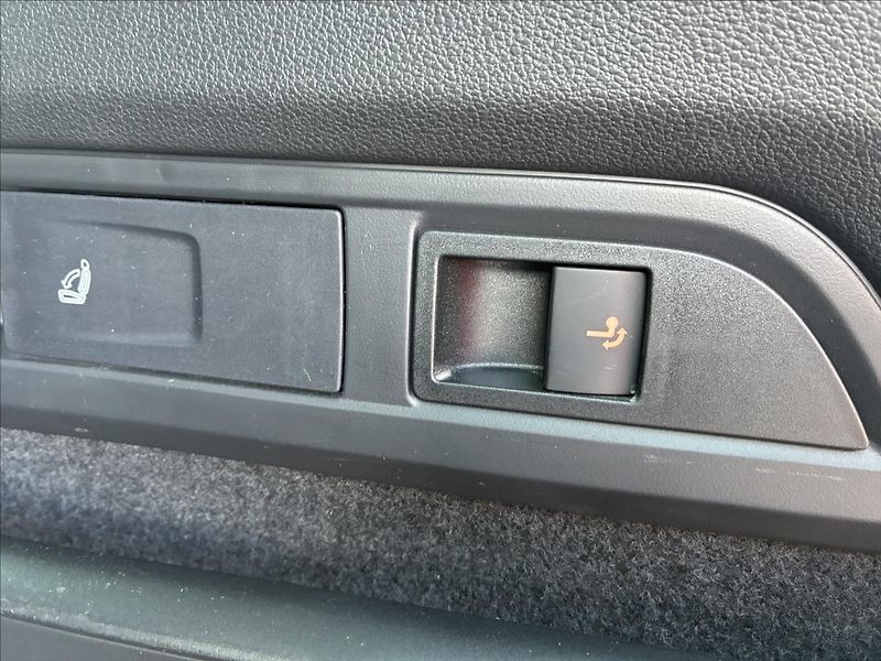 Škoda Kodiaq 2,0 TAŽNÉ,KAMERA,PANORAMA - fotka 19 z 39