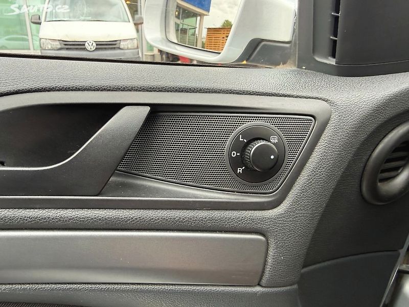 Škoda Octavia 1.6 TDI 77kW - fotka 18 z 28