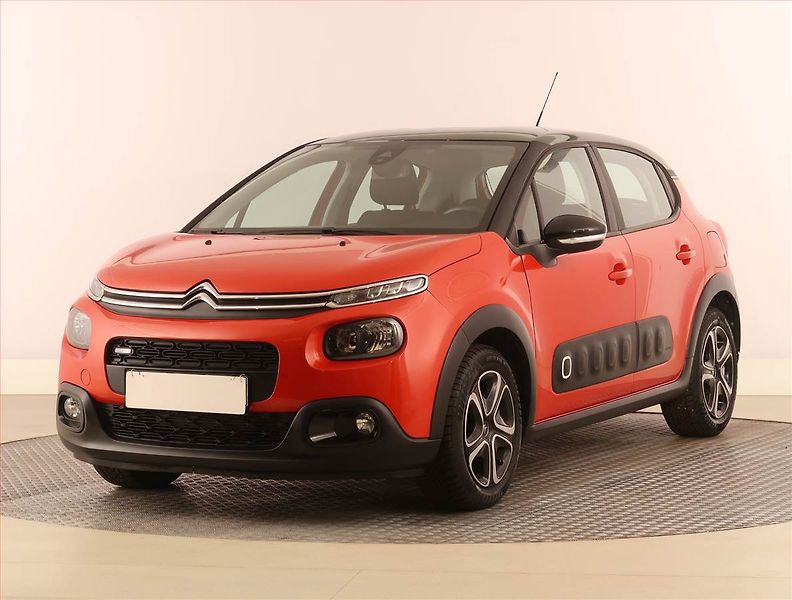 Citroën C3 (2017) Feel 1.2 PureTech, Tempomat - fotka 2 z 19