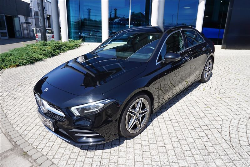 Mercedes-Benz Třídy A 1,3 A 180 sedan 1. maj ČR - fotka 3 z 17