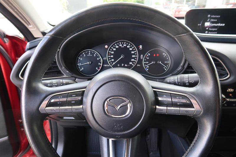 Mazda CX-30 (2019) 2,0 G122 AT Plus ČR, servis. - fotka 24 z 33