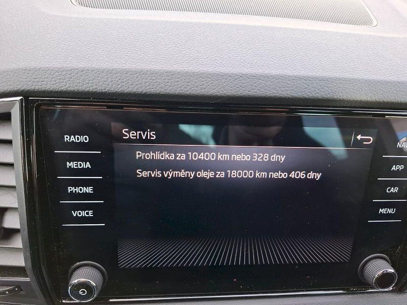 Škoda Karoq (2025) SportLine TD 2.0/110KW A7F - fotka 38 z 46
