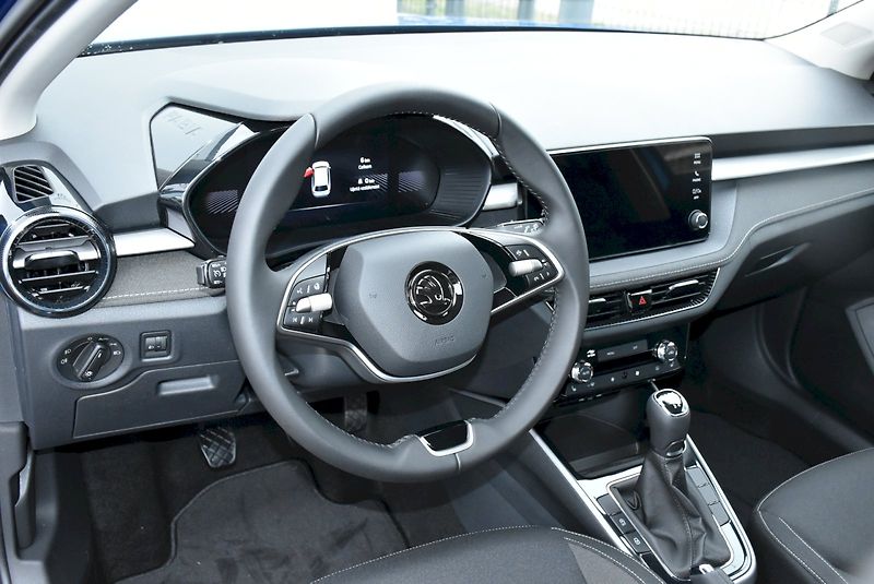 Škoda Fabia (2025) Top Selection 1,0 TSI 70 kW 5- - fotka 15 z 26