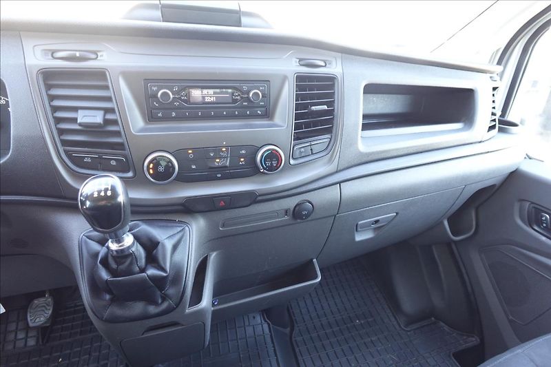 Ford Transit 2,0 TDCi  SKŘÍŇ KLIMA - fotka 25 z 33