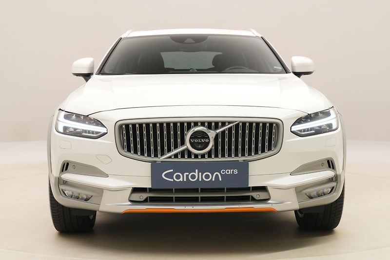 Volvo V90 CC T6 AWD OCEAN RACE AUT CZ - fotka 15 z 57