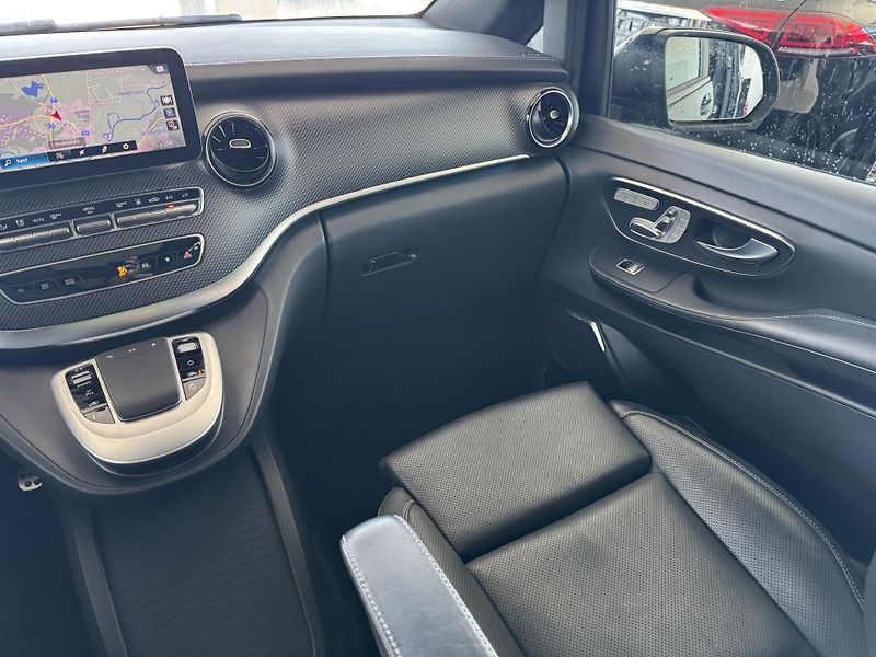 Mercedes-Benz Třídy V (2022) V300d 4M LREZERVACE - fotka 15 z 38
