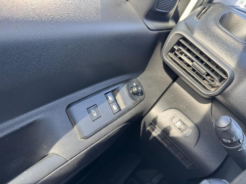 Peugeot Partner (2021) L1 1.5BHDI 75kW TAŽNÉ CZ DPH - fotka 11 z 11