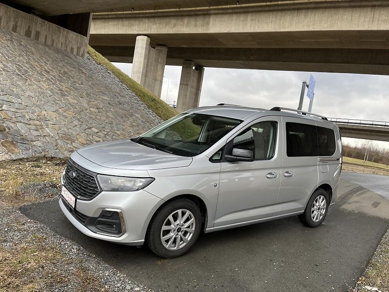 Ford Tourneo Connect (2023) 2.0TDI 90KW 6R*NAVIGACE WINTER - fotka 8 z 42