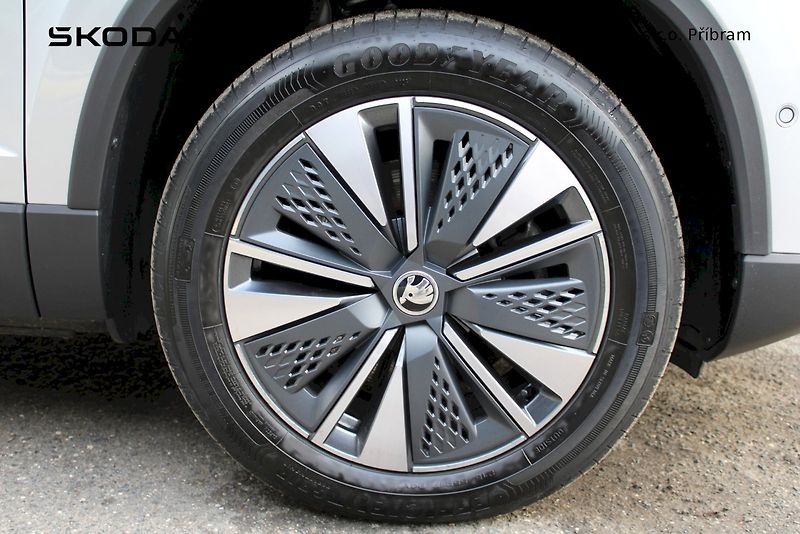 Škoda Karoq (2023) Style Exclusive 1.5TSI / 110kW - fotka 24 z 24