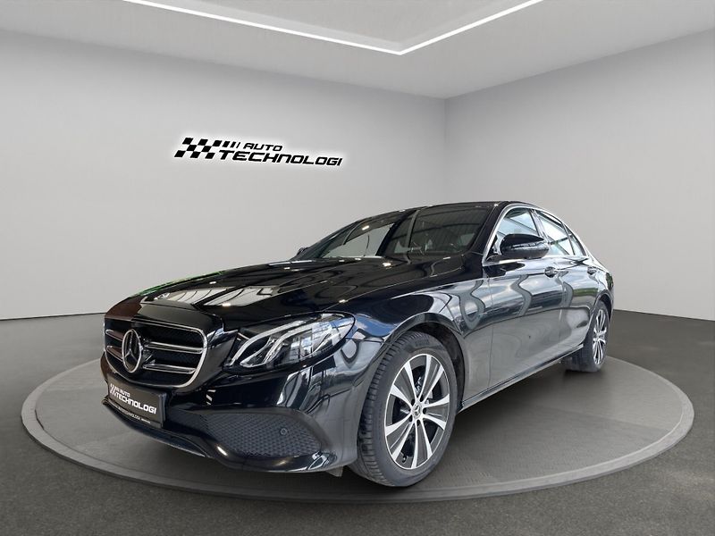 Mercedes-Benz Třídy E (2020) E 300 e sedan - fotografie inzerátu