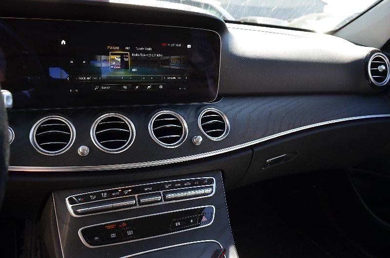 Mercedes-Benz Třídy E - fotka 8 z 15