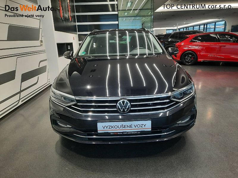 Volkswagen Passat Variant (2023) Business 2.0 TDI (110kW/150k) - fotka 4 z 30