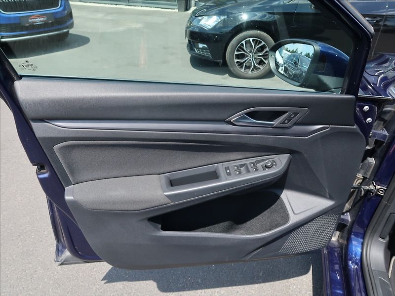 Volkswagen Golf 2,0 TDi,110kW,1majČR,Style,DPH - fotka 21 z 29