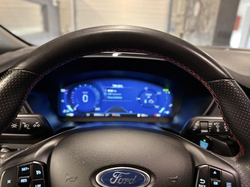 Ford Kuga (2022) 2.5 HYBRID, 4x4,ST-LINE, - fotka 32 z 50