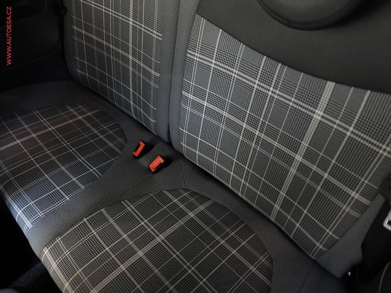 Fiat 500 (2016) 1.2i, AC, park.asist - fotka 10 z 21