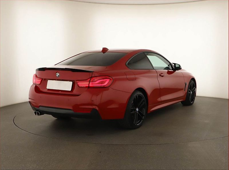 BMW Řada 4 (2018) M Paket 420d, 4X4, Automat - fotka 5 z 19