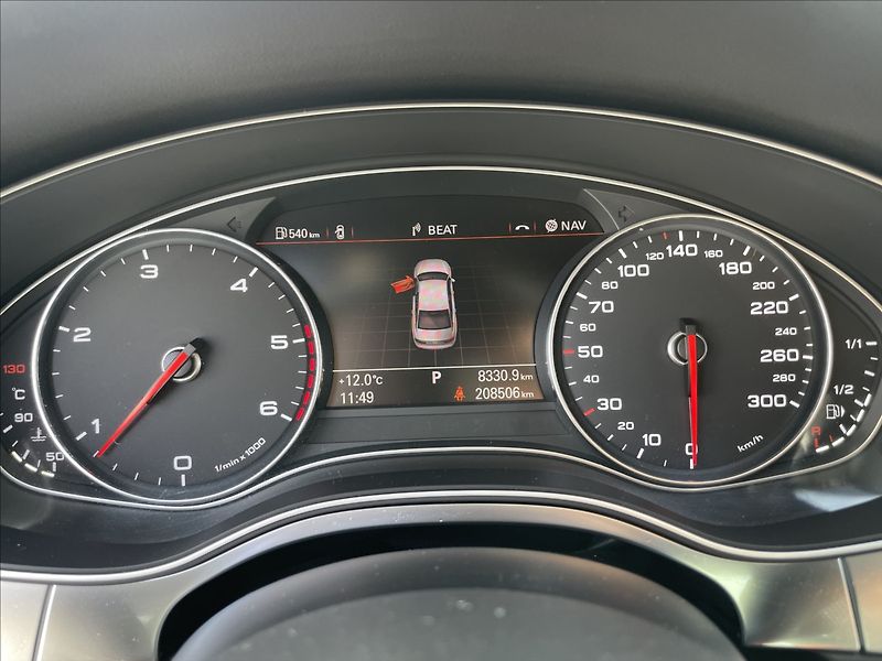 Audi A6 3,0 TDi 150kw S-Line Quattro T - fotka 16 z 41