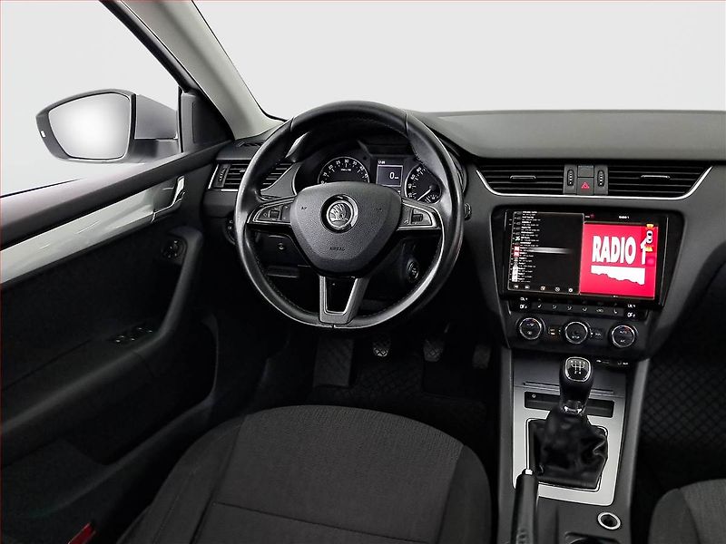 Škoda Octavia (2013) 1.6 TDI, Tempomat - fotka 7 z 15