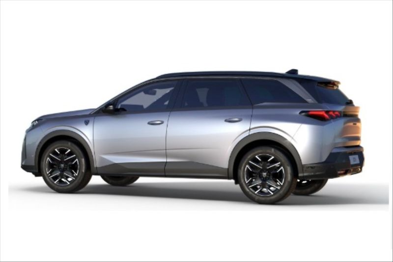 Peugeot 5008 (2025) 1,2 GT Hybrid 145 e-DCS6 5 mís - fotka 2 z 3