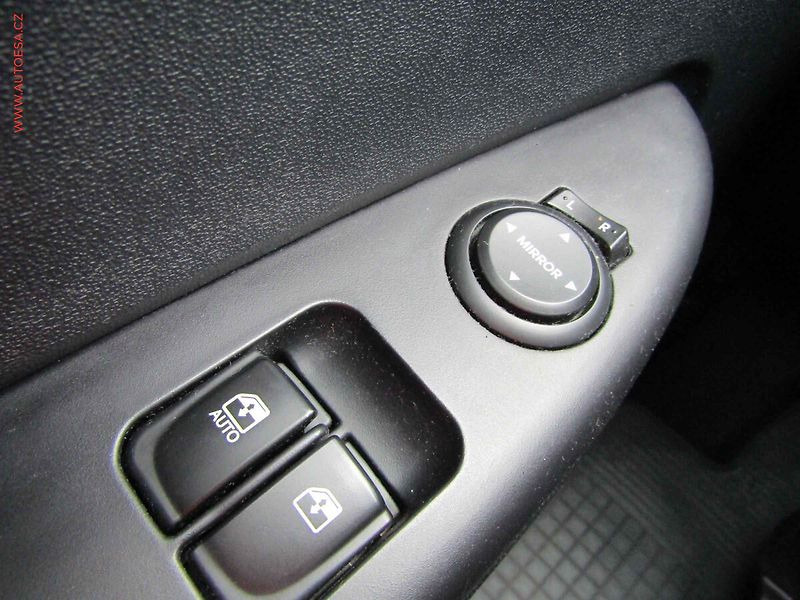 Hyundai i20 (2010) 1.2 i, ČR - fotka 11 z 16