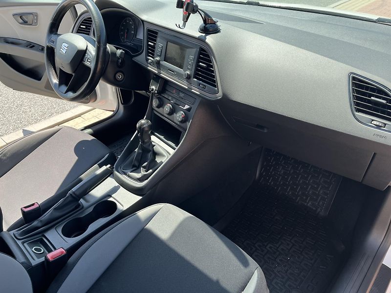 Seat Leon 1.2 TSi  ČR - fotka 17 z 32