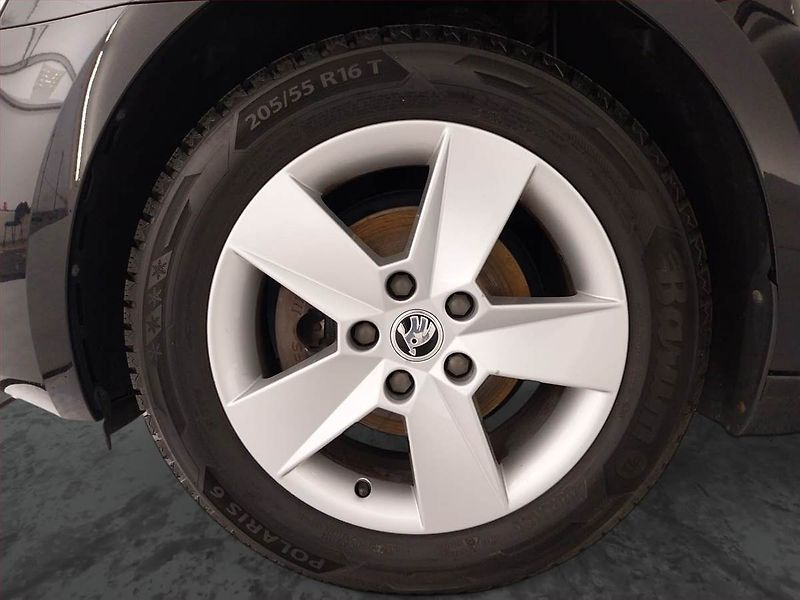 Škoda Octavia (2018) Style 1.6 TDI, Tempomat - fotka 15 z 22