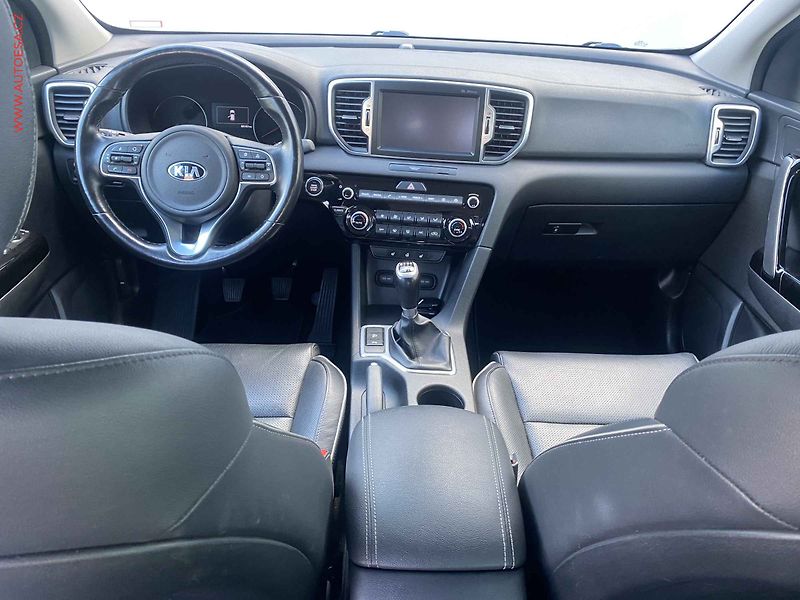 Kia Sportage (2018) 1.6 GDi, Navi, kamera, kůže - fotka 8 z 18
