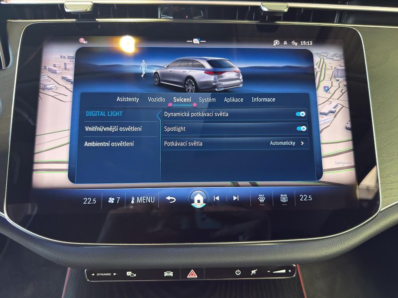 Mercedes-Benz Třídy E (2024) E 220 d kombi - fotka 16 z 20