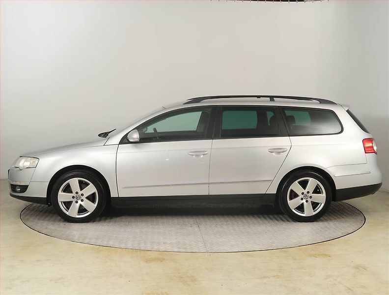 Volkswagen Passat (2006) Comfortline 2.0 TDI, 4X4 - fotka 3 z 19
