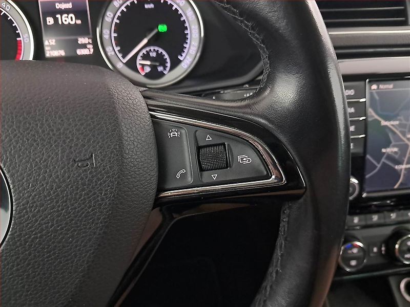 Škoda Superb (2017) Laurin&Klement 2.0 TDI 4x4 - fotka 18 z 21