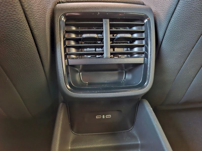 Škoda Octavia (2025) Combi SPORTLINE 1,5 TSI M-HEV - fotka 21 z 30