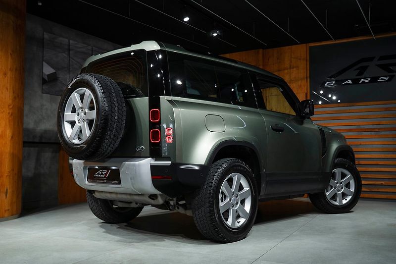 Land Rover Defender - fotka 19 z 19