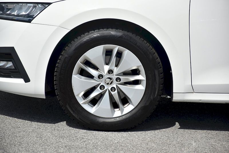 Škoda Octavia (2022) Ambition 1.5 TSI 110kW - fotka 32 z 32