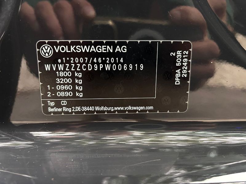 Volkswagen Golf 1.5TSi/2023/1M.LIFE.DPH.ACC-ZÁ - fotka 49 z 52